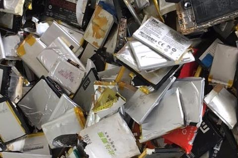 江川江城高价回收骆驼电池,上门回收三元锂电池